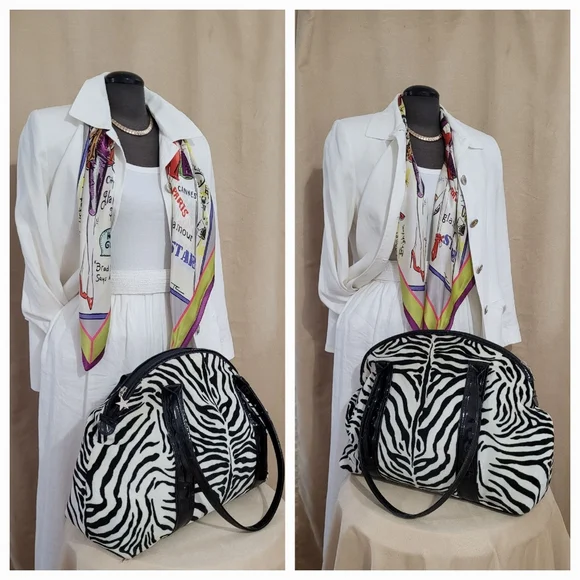 Zebra Print TOTE - Picture 2 of 11